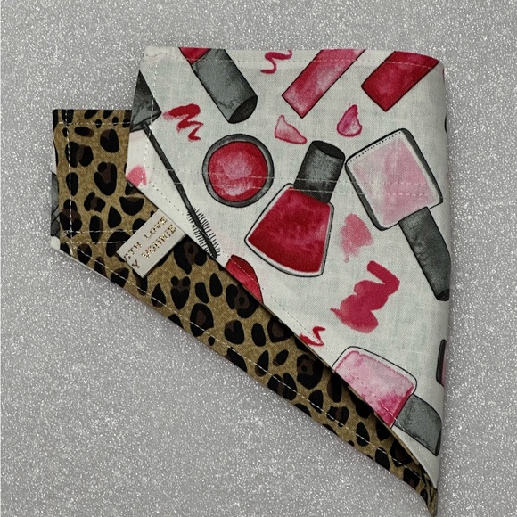 Handmade Stylish Pet Critter Capes - Picture 13 of 16